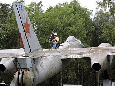 Ašeradens: Pašvaldībai jāseko aicinājumam iznīcināt «Skultes lidmašīnu»