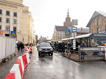 Slēgs satiksmi Gogoļa ielas posmā; sabiedriskā transporta satiksme saglabāsies