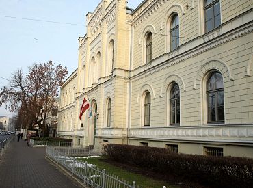 Rīgā pirmajā dienā pieteikumus uzņemšanai vidusskolās iesnieguši 3600 skolēni