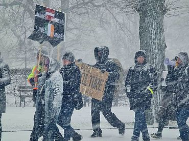 Trešdien Rīgā notiks pikets pret obligāto karaklausību