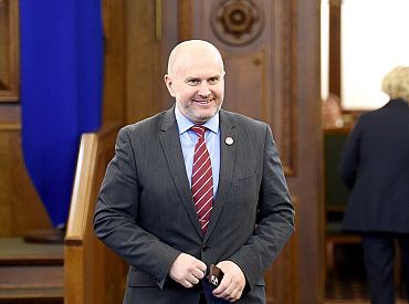 Зивтиньш: мы снова катимся в канаву, дальше ехать некуда