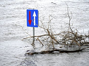 Daugavā ūdens līmenis Daugavpilī pietuvojies dzeltenajam drošības brīdinājuma līmenim