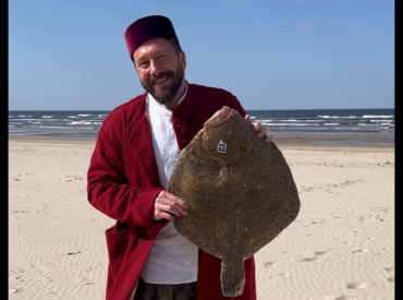 Krievijas uzņēmēja Čičvarkina labdarības vakariņās Ukrainas atbalstam savākti 160 000 eiro