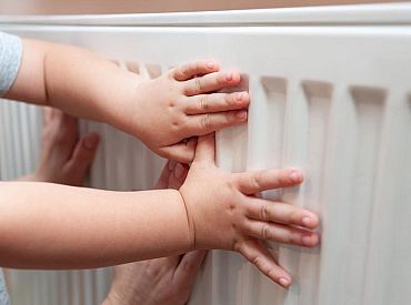 В некоторых рижских домах уже подключено отопление. Когда согреются остальные?