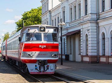 «Pasažieru vilciens» no septembra plāno nodrošināt divus reisus dienā maršrutā Rīga-Liepāja