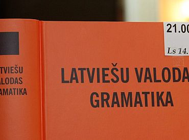 Krievijas pilsoņiem vēl līdz 30.novembrim iespējams iesniegt dokumentus uzturēšanās atļaujas pieprasīšanai