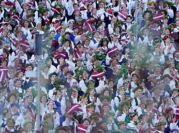 Šogad deviņos mēnešos piedzimis par 13,9% mazāk bērnu nekā pērn