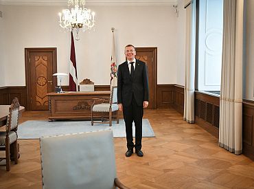 Valsts prezidents: Elektrības sadales tarifu pārskatīšana decembrī ir labāk, nekā to pārskatīšana pēc pusotra gada