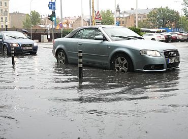 Glābēji visvairāk izsaukumu par vētras postījumiem saņēmuši no Rīgas, Latgales un Zemgales