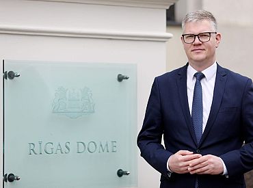 Rīgas mērs atvainojas ģimenei, kuras bērns ir cietis vides objektā Vecrīgā