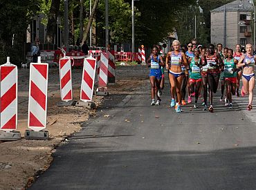 Ķirsis pieprasa skaidrojumus no izpilddirektora par pagaidu asfalta ieklāšanu pasaules skriešanas čempionāta trasē