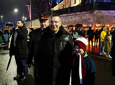 Valsts prezidents Lāčplēša dienā īpaši sveic valsts aizsardzības dienesta karavīrus