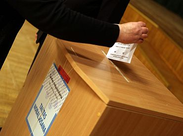 Начался сбор подписей о проведении общенационального и местного референдума.