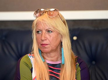 «А у других нормальные!» Ольга Раецка раздосадована ценами на топливо