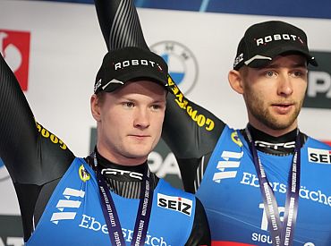 Мартиньш Ботс и Роберт Плуме стали победителями этапа Кубка мира по санному спорту в Сигулде
