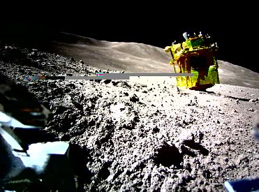 Ученые нашли на Луне пещеру. Они надеются, что в ней когда-нибудь поселятся астронавты