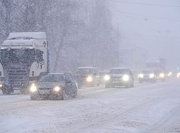 В воскресенье нас ждет сырость и серость, а в Видземе — сильный снегопад