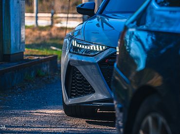 Izsolē piedāvā iegādāties kriminālprocesā arestētu «Lamborghini»