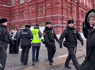 В Москве прошли задержания на акции жен мобилизованных. Большинство задержанных — журналисты