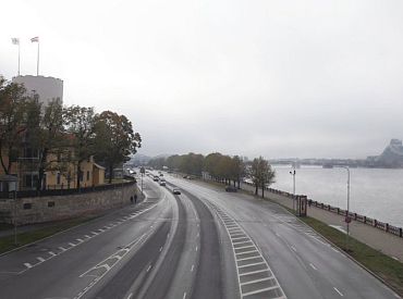 Четыре дня праздника: водителей и пассажиров просят готовиться к перекрытию движения