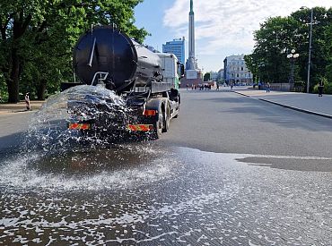 Piektdien Latvijā būs mazāk mākoņu un gaidāma svelme
