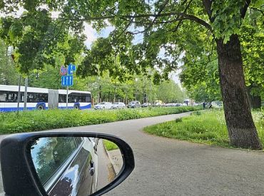 Pēcpusdienā Pierīgā jārēķinās ar palēninātu satiksmi