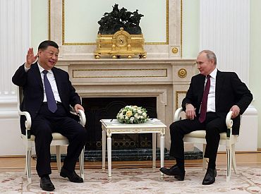 Путин привез с собой в Китай почти всех высших чиновников (ВИДЕО)