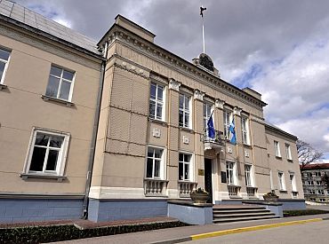 Угроза финансовой стабильности государства: КС признал роспуск думы Резекне соответствующим Конституции