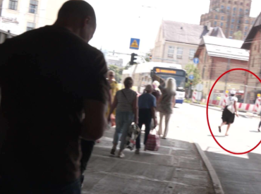 Карманницы напали на тележурналиста в самом центре Риги