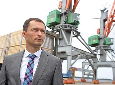 Netraucēt ar lokālām sankcijām un atbalstīt alternatīvu tirgu ieguvē: ko tranzīta nozare gaida no politiķiem?