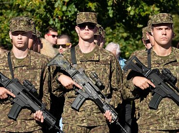 Pāris gadu laikā plāno robežsargu pāreju uz NBS formām