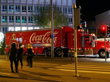 Латвию посетит легендарный грузовик Coca-Cola: и его можно будет осмотреть как снаружи, так и внутри