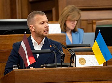 Saeimas komisija nesaskata ētikas kodeksa pārkāpumus Rosļikova izteikumos par sievietēm