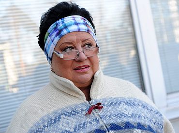 И что, никому не стыдно? Вейдемане возмутила стоимость логотипа Школьного праздника песни и танца