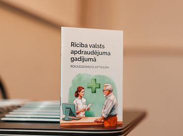 Сами создали, сами распространяют: в аптеки поступил буклет с памятками о действиях при ЧС