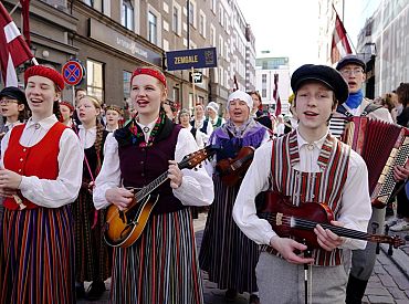 Без моцартов разных и без шопенов: на радио хотят увеличить долю латвийской музыки