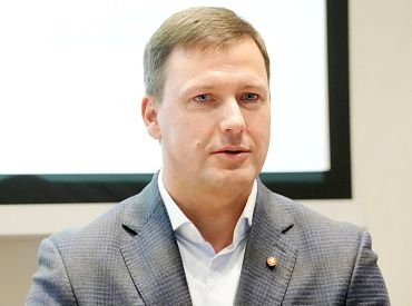 Rozenbergs atsauc kandidatūru uz izglītības ministra amatu