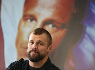 Bokseris Briedis pamet «Stabilitātei» Rīgas domes frakciju