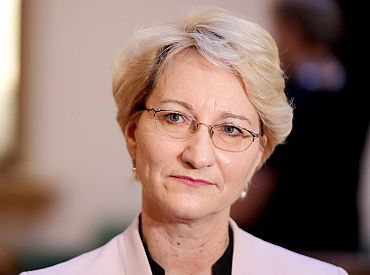 «Обратно реформу не повернем»: родителей призывают смириться с переходом школ на латышский язык