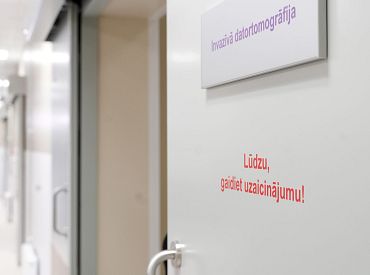 Ситуация ненормальная! Рижанка заявила, что маме отказали в жизненно важных лекарствах в больнице
