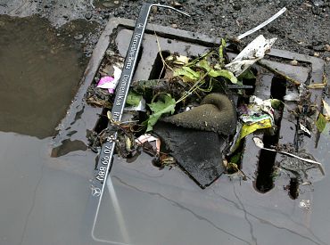 Искали полиция и армия: пойман виновник резкого химического запаха в Риге
