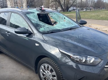 А отстрел разрешен? В Иманте и Золитуде какие-то хулиганы скачут по машинам