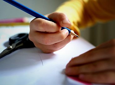 В школах закончился учебный год. Первый без права переписки