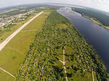 Rīga aizliedz peldēties Daugavas pludmalē «Rumbula»