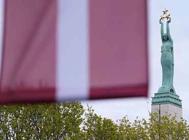 «Русскоязычные меньшинства. Дискриминация, которую ЕС не может принять»: итальянская Domani о Латвии