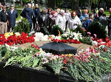 Произошёл взрыв на мемориале «Вечный огонь» в Даугавпилсе. ВИДЕО