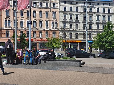 Упаковали в морг: страшная «визитная карточка» Риги