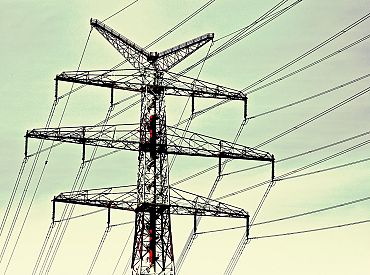 Elektroenerģijas vidējā cena maijā samazinājās par 12%