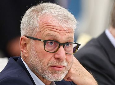 Британия грозит судом Абрамовичу. От него требуют передать деньги от продажи «Челси» Украине