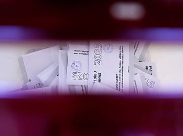Центризбирком отклонил жалобы трех партий на проведение выборов в Риге; кто еще жаловался?